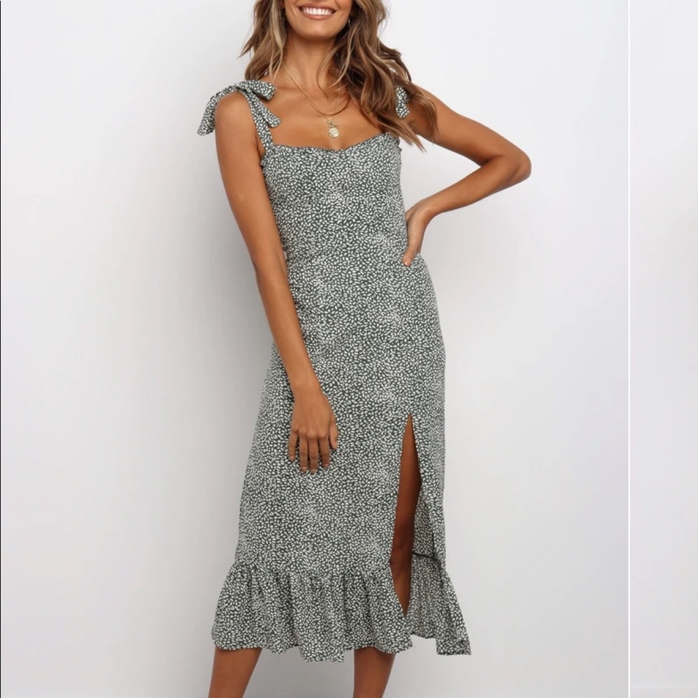 Petal and pup Carmen dress